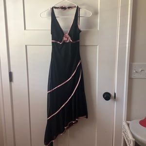 Cute dress. It’s a medium ruby rox